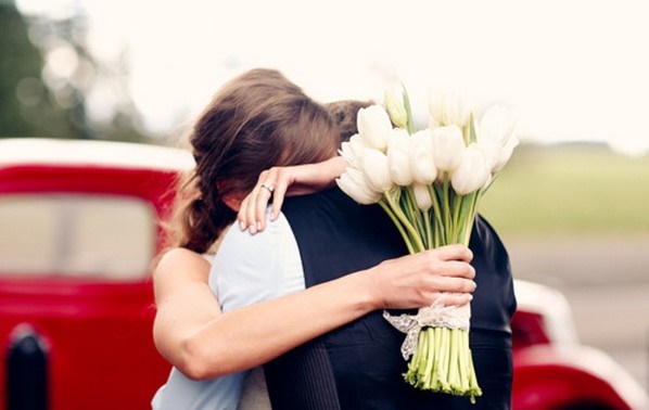 21 Uncommon Romantic Gestures That Would Make Any Girl Melt