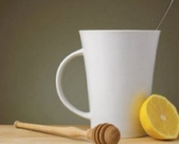 Why You Must Drink Honey Lemon Water Every Day
