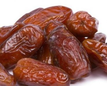 What Happens When You Eat 3 Dates Per Day? Once You Know, You’ll Never Go Without Them Again