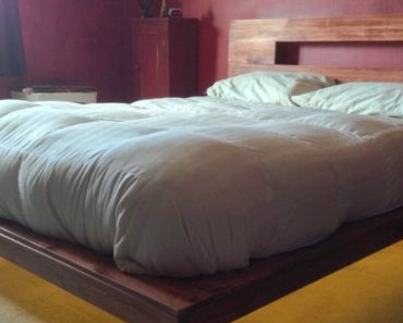 Don’t Buy A New Bed. Make One Out Of Pallets Instead – 11 Inspirational Designs