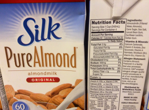 does almond breeze milk have carrageenan