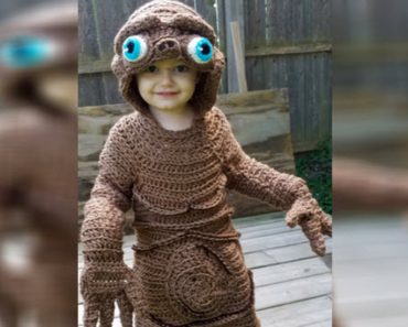 She Crocheted An E.T. Costume For Her Son And It Looks Fantastic!