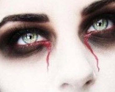 10 Ideas For Halloween Eye Makeup You Will Love
