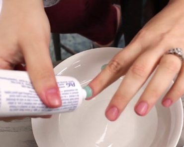 20 Amazing Tricks You Can Do With Toothpaste