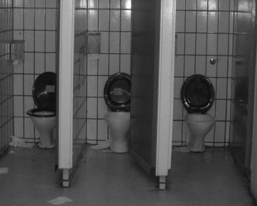 New Study Shows That Public Restroom Toilet Paper May Have More Bacteria Than The Toilet