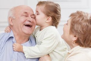 Study Claims That Bond Between Grandparents and Grandchildren Has Health Benefits for Both